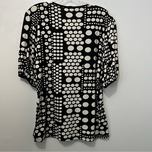 Venezia by Lane Bryant Stretchy Blouse Ornate Neckline V-Neck | Women Size 18/20 - Picture 3 of 8